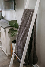 Load image into Gallery viewer, The Luxe Blanket