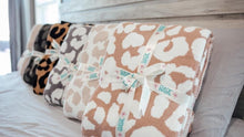 Load image into Gallery viewer, The Luxe Blanket