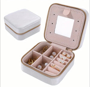 Velvet Jewelry Box - white