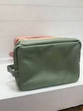 Load image into Gallery viewer, Everyday Luxe Cosmetic Bag - Sage
