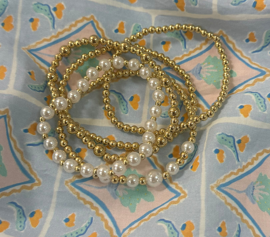 5pc Beaded Bracelet Stack - gold/pearl