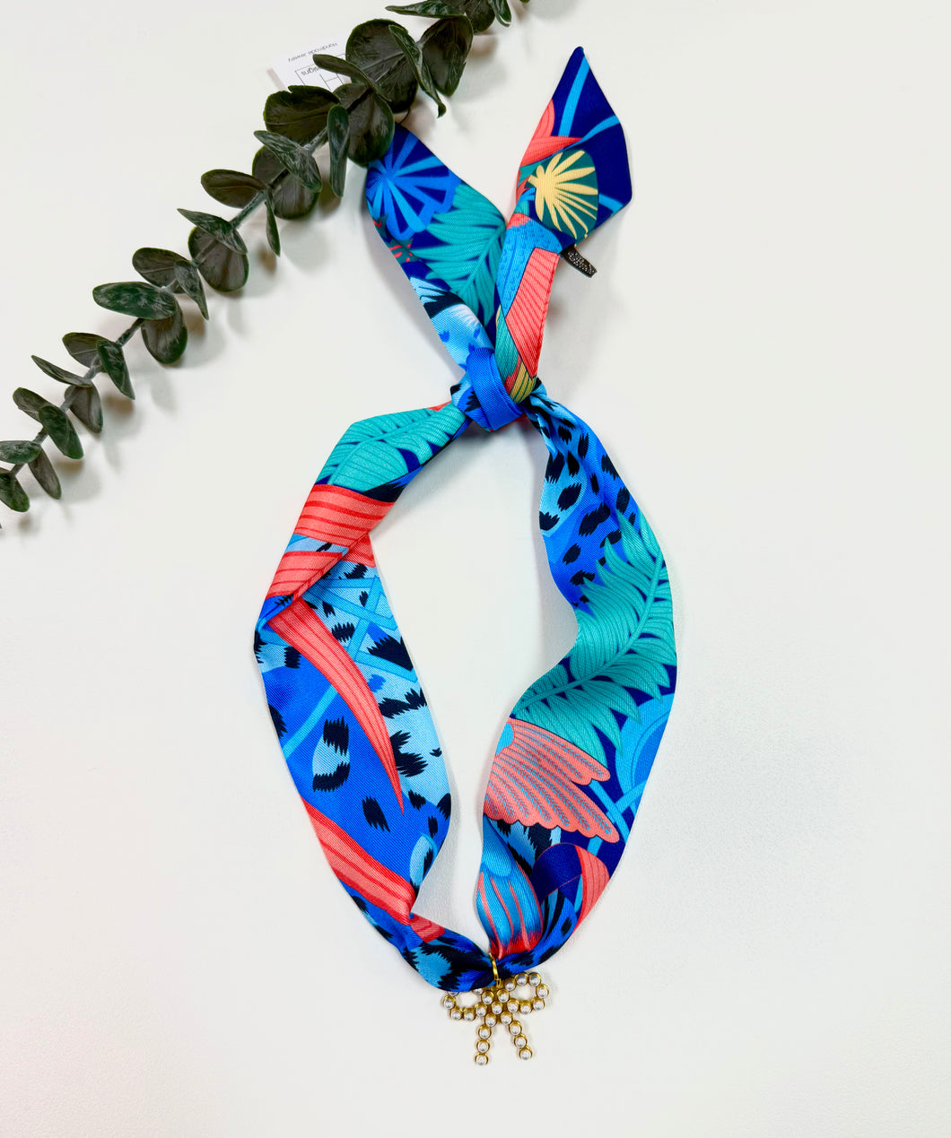Blue/Bow Scarf Necklace