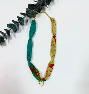 Green/Heart Scarf Necklace