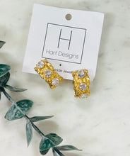 Load image into Gallery viewer, Chunky Gold Stone Studded Hoop

