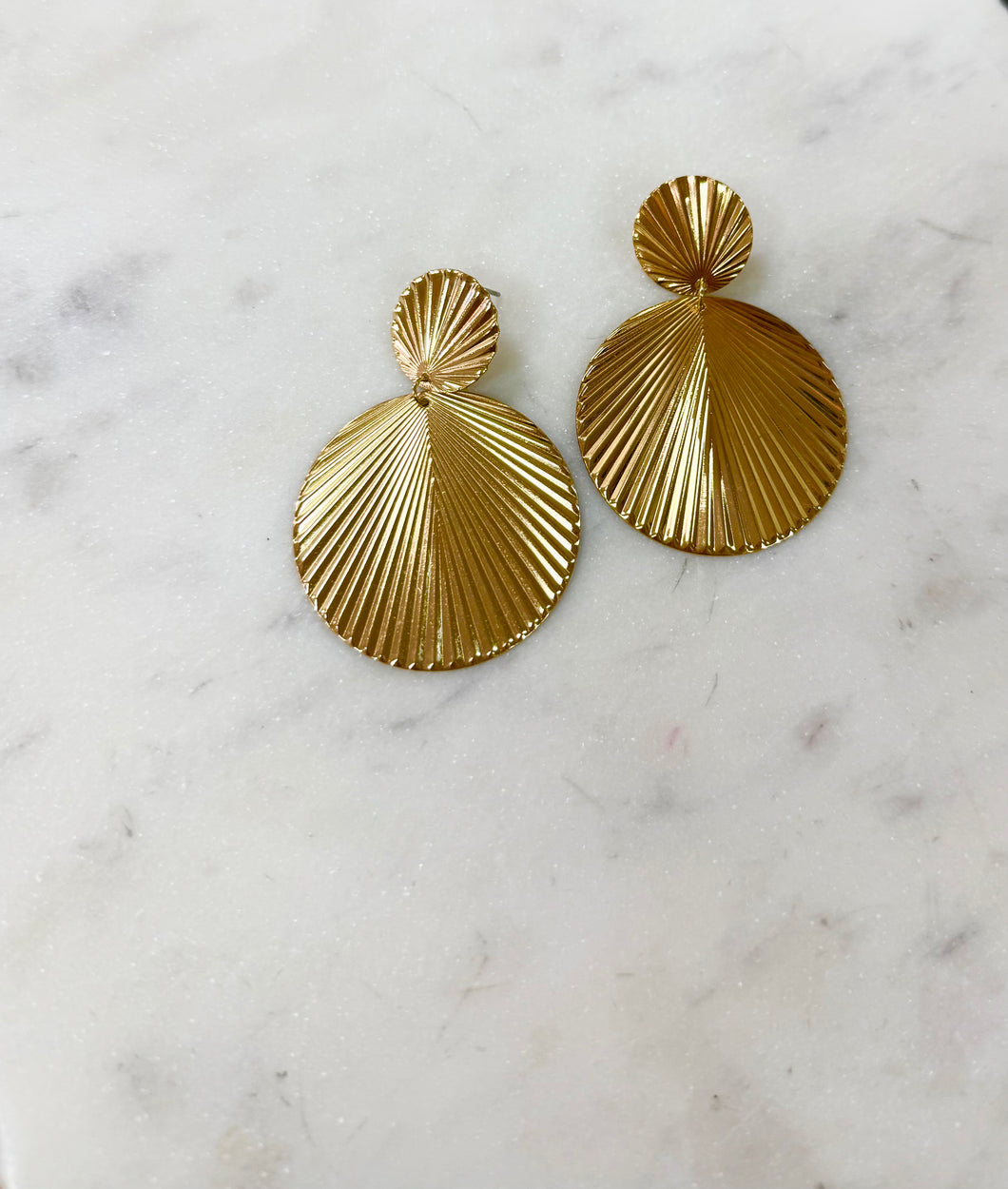 Gold Textured Earring