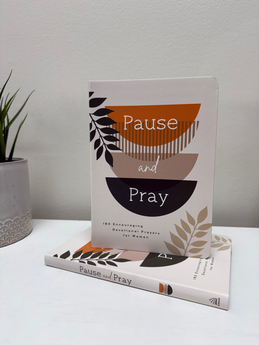Pause & Pray Devotional – Anna Jade Boutique