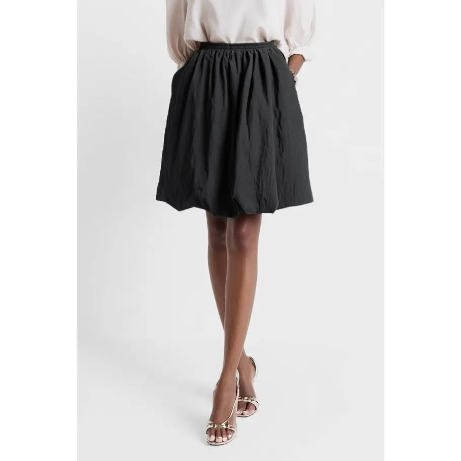 Black Balloon Hem Skirt