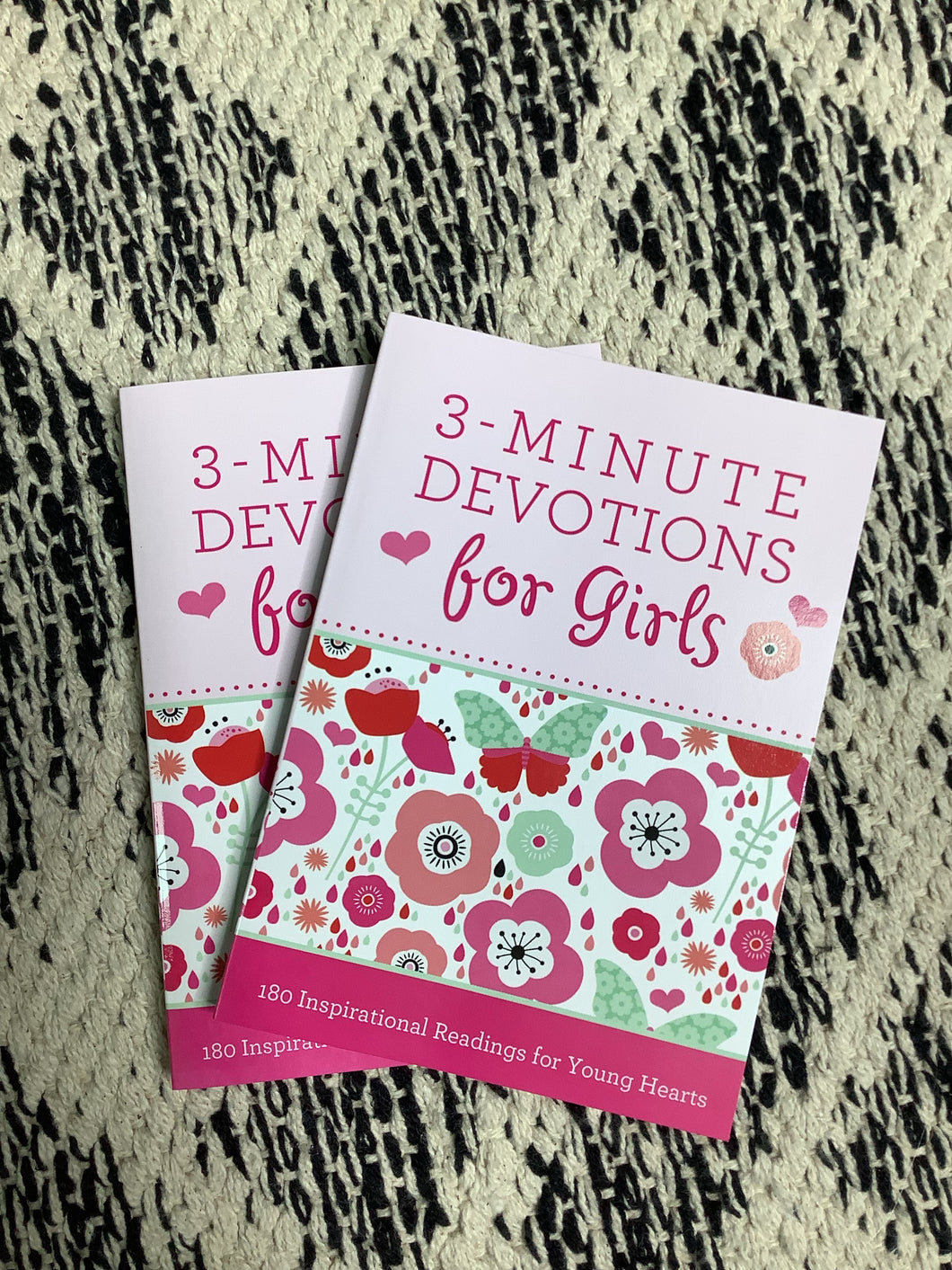 3-Minute Devotions for  Girls