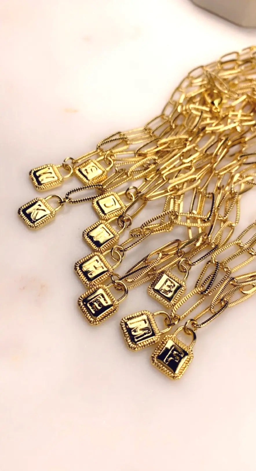◆GLOWNY◆ LOCK INITIAL NECKLACE GOLD GY24BJE002GD 29d2428a5ddc404a88570a93a4b1c5