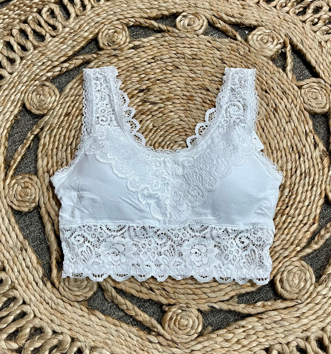 Pretty Lace Bralette — White